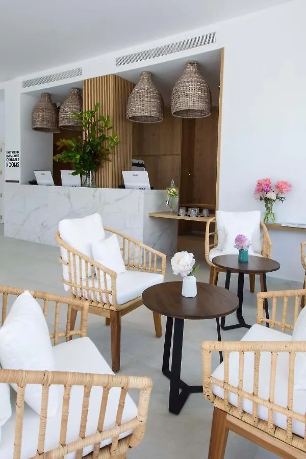 May Altafulla Beach Boutique Hotel